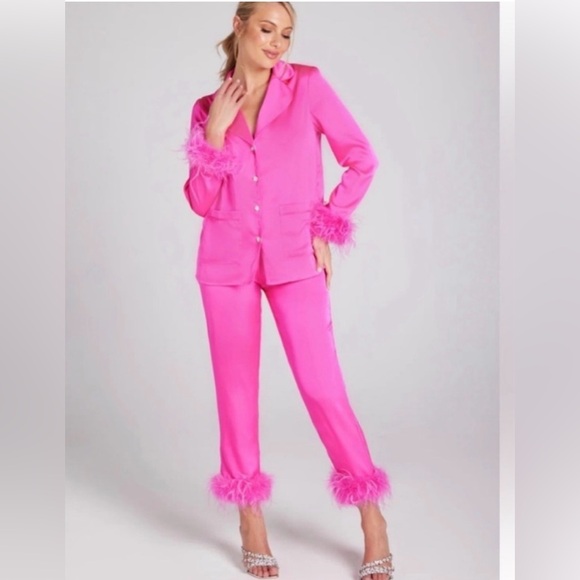 NADINE MERABI Other - NWT Nadine Merabi Darcie Pink Satin Pajamas - size S